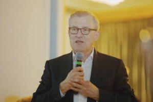 德雷森：祝贺穆勒跻身欧冠出场前三 要把德甲冠军收入囊中