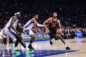 阿奴诺比27分罗宾逊14+14 尼克斯送76人9连败